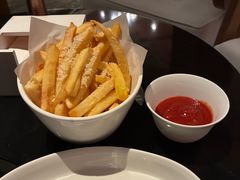 -瑰丽酒店·海吧·天际下午茶·现场DJ·天台酒吧