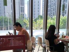 -麦当劳(普陀香溢花城店)