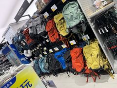 -迪卡侬(环球港店)