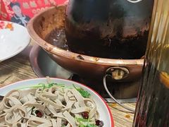 -超越炭火牛蛙火锅鸡(河东店)