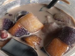-广信牛奶甜品世家(台东店)