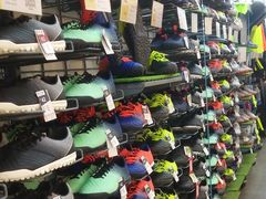 -迪卡侬(南二环店)