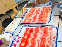 -贤合庄卤味火锅(济南泉城路店)