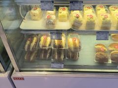 -白玉兰食品甜凤店(合生汇店)