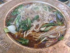 -临沂铁锅鲜鸡现炒青椒大公鸡干煸鸡(三元桥店)