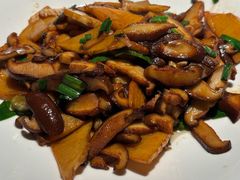 -老阿爸鲜鱼土菜(园区永旺店)