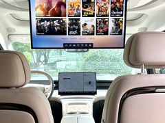 -小鹏汽车体验中心(苏州龙湖狮山天街店)