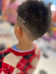 -Oh my head儿童理发(绿地·新田360店)
