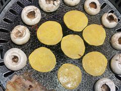 -马路牙子烧烤音乐酒馆(望京店)