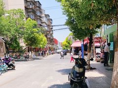 -文山荷鲜居(翠湖店)