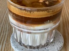 -ZING COFFEE 镜咖啡