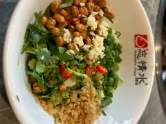 -忘情水鱼头·鲜鱼火锅(滨江中路店)