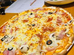超级至尊披萨-JINNS锦时 steak&pizza(浸信会礼拜堂旧址店)