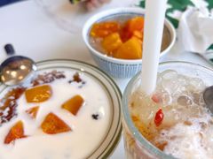 桃胶汤圆木瓜鲜奶-堂屋糖水店(愚园店)