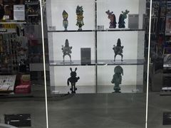 -泡泡玛特POPMART(侨福芳草地店)