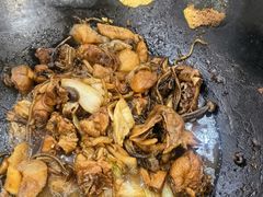 -粘豆包柴火铁锅炖