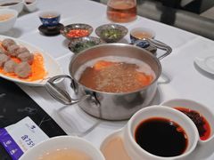 -红鼎豆捞·非遗鲍皇汤火锅(宝丰路店)