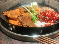 -四小区火锅·巷子里的重庆火锅(花照壁店)