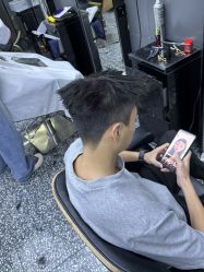 -藤野造型专业烫染接发