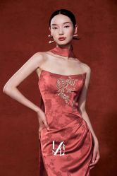 -Renee芮亦婚纱(原丽莎)