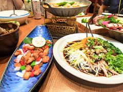 -老滇山寨•云南特色菜•地方菜•民族风情歌舞表演(金碧店)