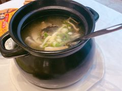 养生菌菇汤-乾隆美食·本帮菜(黄河路店)