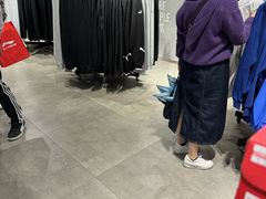-PUMA品牌自营折扣店(百联奥特莱斯店)