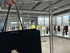 -迪桑特DESCENTE(青岛山东路万象城店)