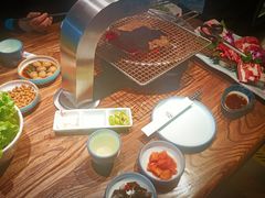 -明洞阿姨·韩式酱蟹烤肉·创意料理(三元桥店)