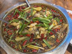 -乡土特色.冷锅鱼.牦牛肉汤锅