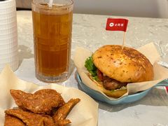 -必胜客(东部星悦天地店)