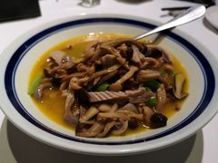 -铜锣湾·有麝自然香(渝北财富中心店)