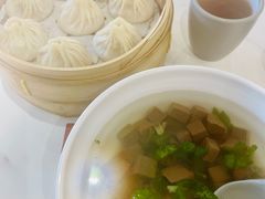 -馋三尺蟹粉小笼(人民广场店)