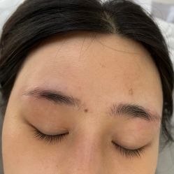 -初心纹眉洗眉·美睫专业店