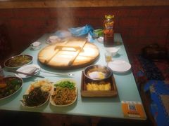 -鱼窝棚柴火铁锅炖(富山屯店)