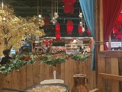 -老滇山寨•云南特色菜•地方菜•民族风情歌舞表演(金碧店)