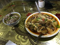 -穆豪麦蒸碗羊羔肉