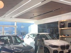 -北京宝诚宝马4S店