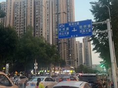 -光谷广场