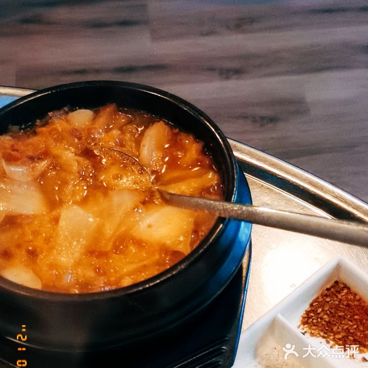 街边氛围感满点的烤肉店推荐