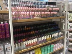 -名创优品(陕西西安大唐西市购物中心店)