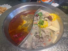 -麻田会 ·鲜活现烹·牛蛙火锅(珠江新城维家思广场店)