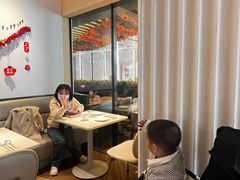 -必胜客(WOW中心城店)