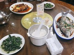 -芦茨金富饭庄·25年老字号·专做稻草鸡