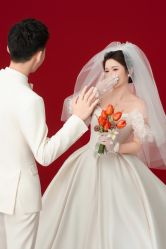 -雪中彩影婚纱摄影·微光艺术中心