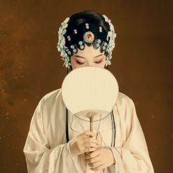 点击看大图 -盘子女人坊古装写真摄影(南京总店)