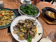 -荣基四海一家·家常菜·海鲜大排档(新安店)