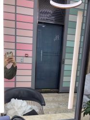 -AKOZO Beauty Salon