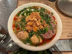 -Cô Thành Restaurant