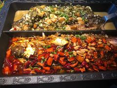 -鸣记脆皮烤鱼·海鲜烤鱼(三八广场店)